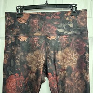 Athleta Elation 7/8 Tights. LP